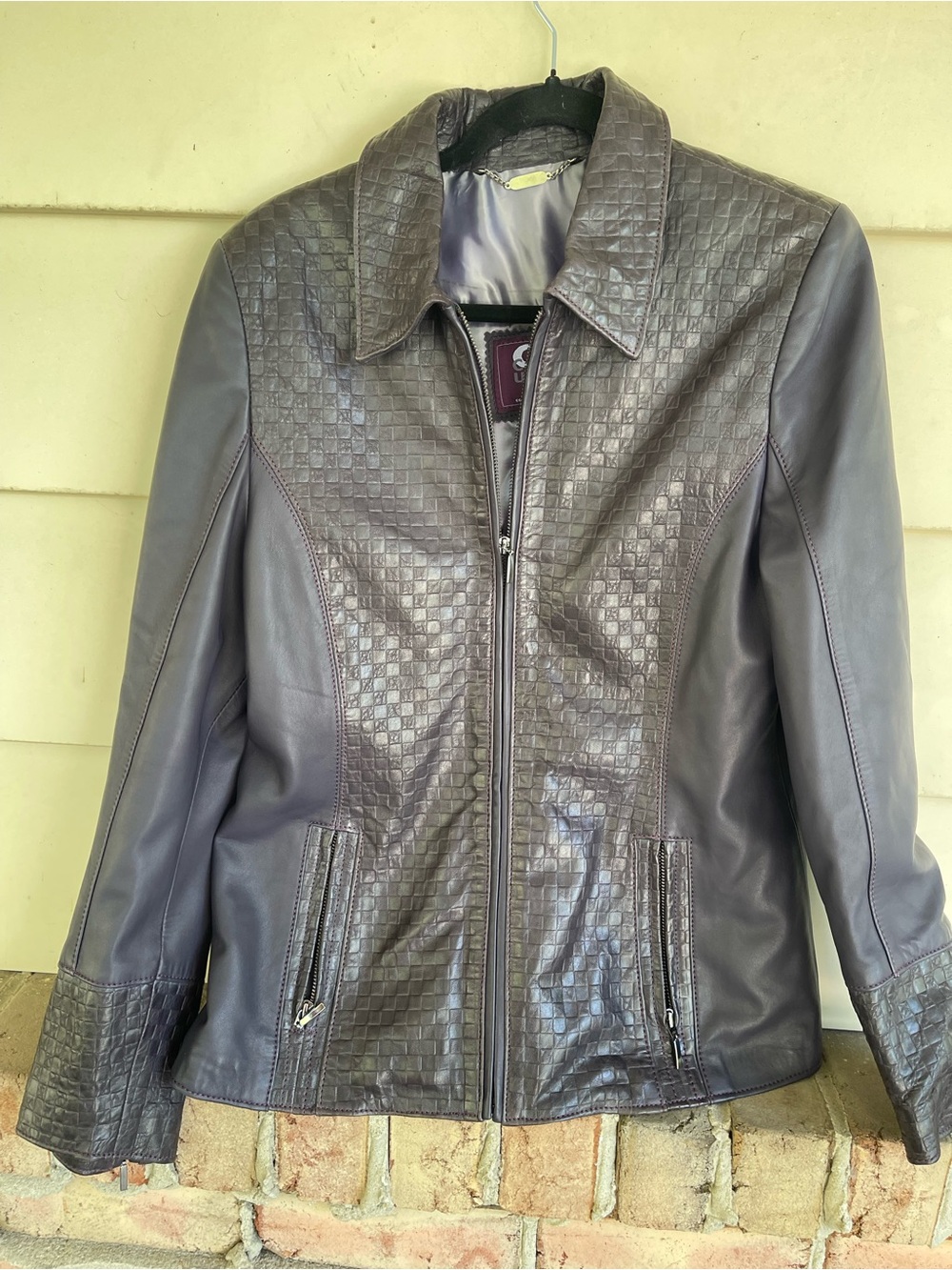 Cest Unique leather jacket.